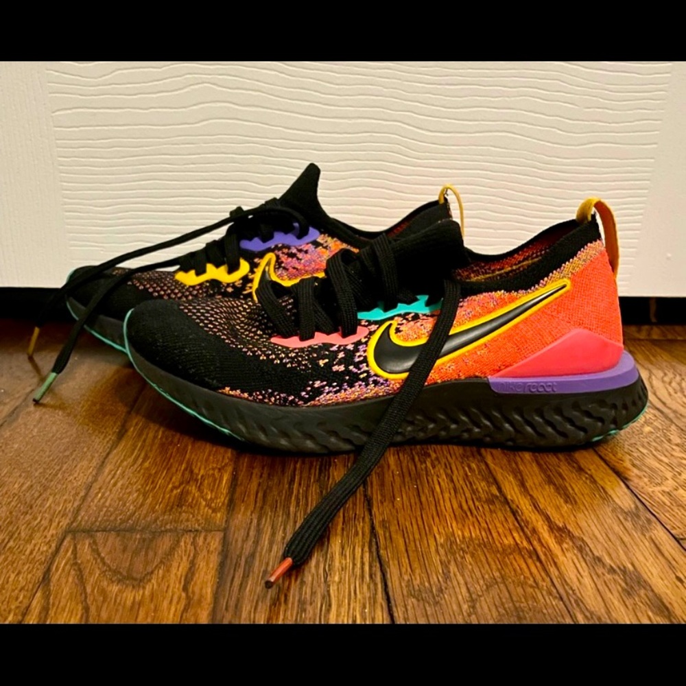Women’s Nike Epic React Flyknit 2 Shoes